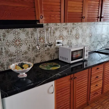 Piso Playa Торевьиа